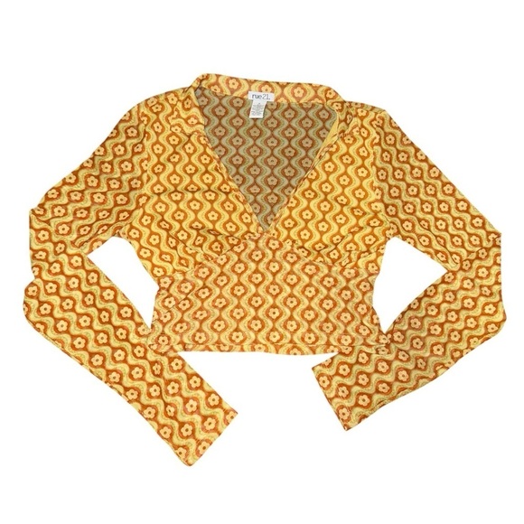 Rue21 Tops - 70’s Vibe Retro Long Sleeve